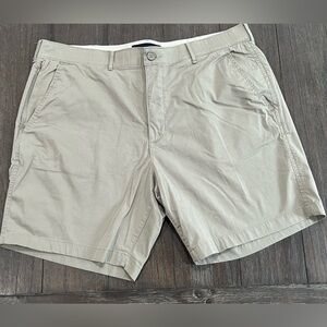 Abercrombie and Fitch A&F All Day Short stretch classic fit men’s size 38 olive